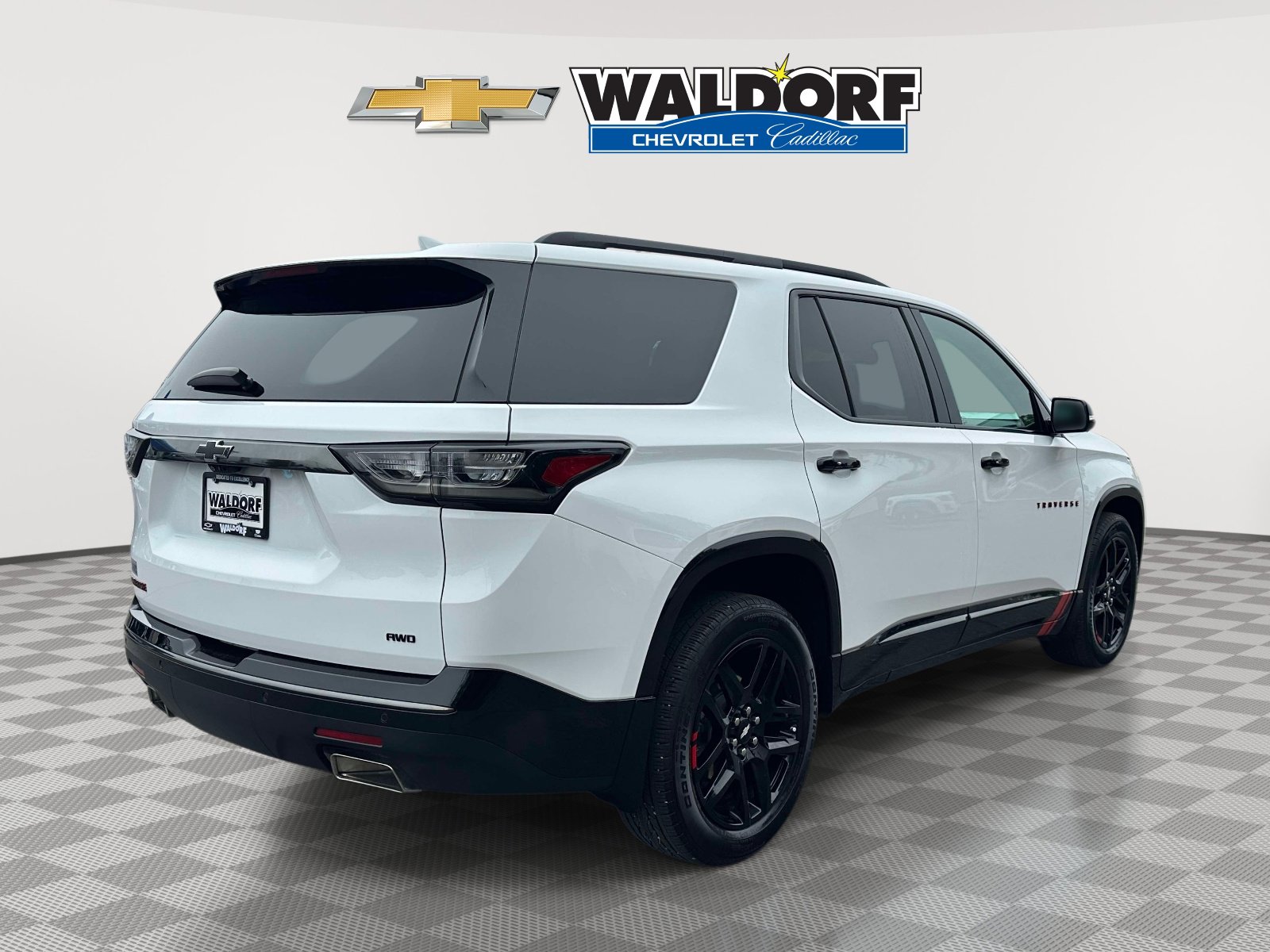 Used 2020 Chevrolet Traverse Premier w/ Redline Edition AWD/4WD image 6