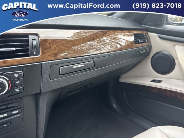 Used 2013 BMW 328i Convertible image 25