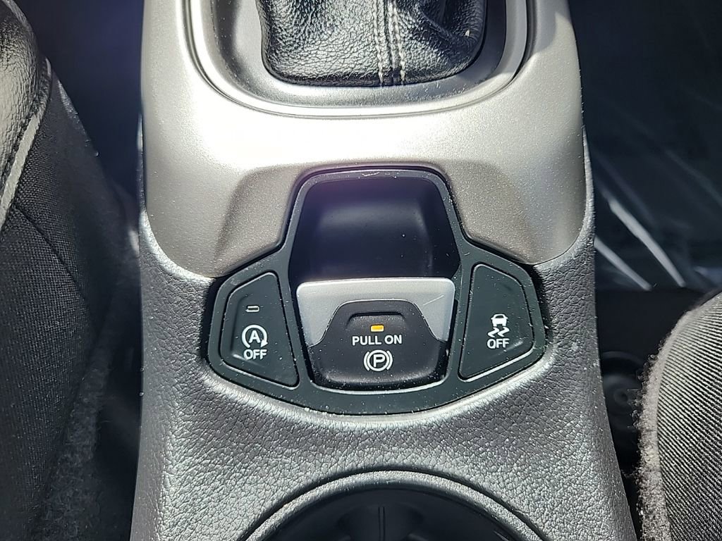 Used 2021 Jeep Compass 80th Special Edition image 30