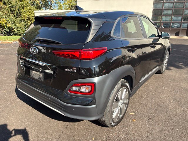 Used 2021 Hyundai Kona Ultimate FWD image 8