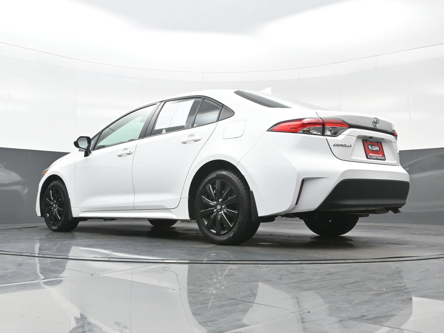 Used 2023 Toyota Corolla LE FWD image 27