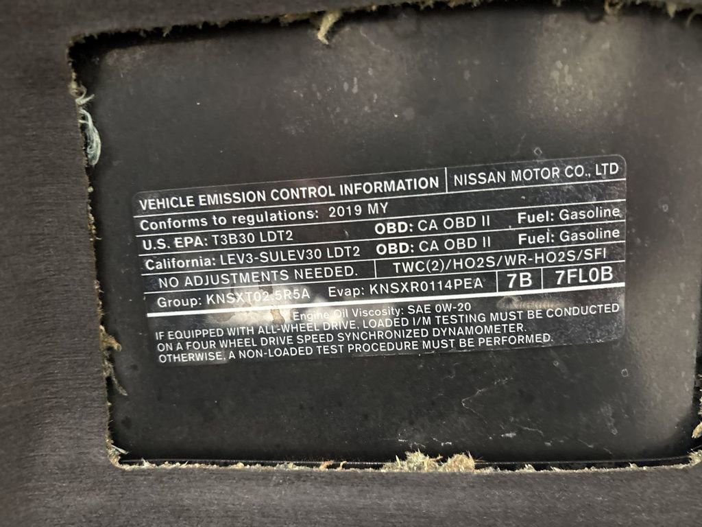 Used 2019 Nissan Rogue SV image 17