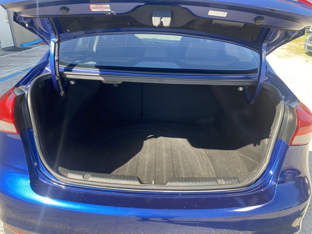 Used 2018 Kia Forte LX image 22