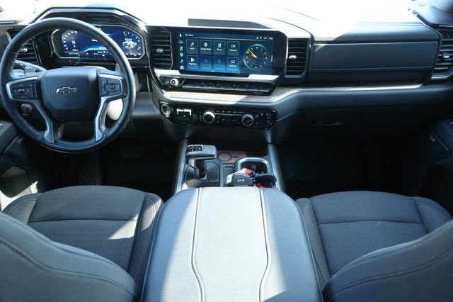 Used 2024 Chevrolet Silverado 1500 LT Trail Boss w/ Convenience Package II AWD/4WD image 13