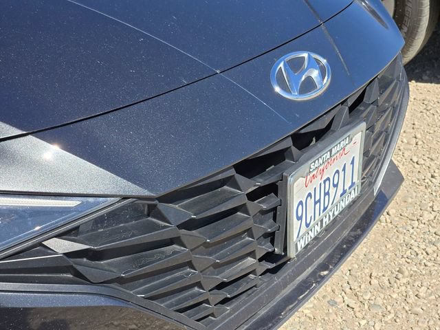 Used 2023 Hyundai Elantra SEL FWD image 5