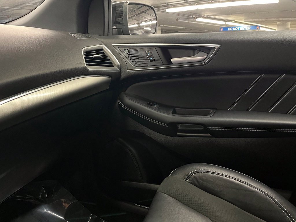 Used 2024 Ford Edge ST w/ Equipment Group 401A AWD/4WD image 31