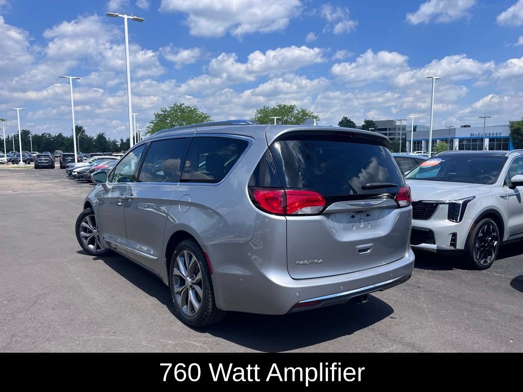 Used 2019 Chrysler Pacifica Limited w/ Tire & Wheel Group FWD image 6