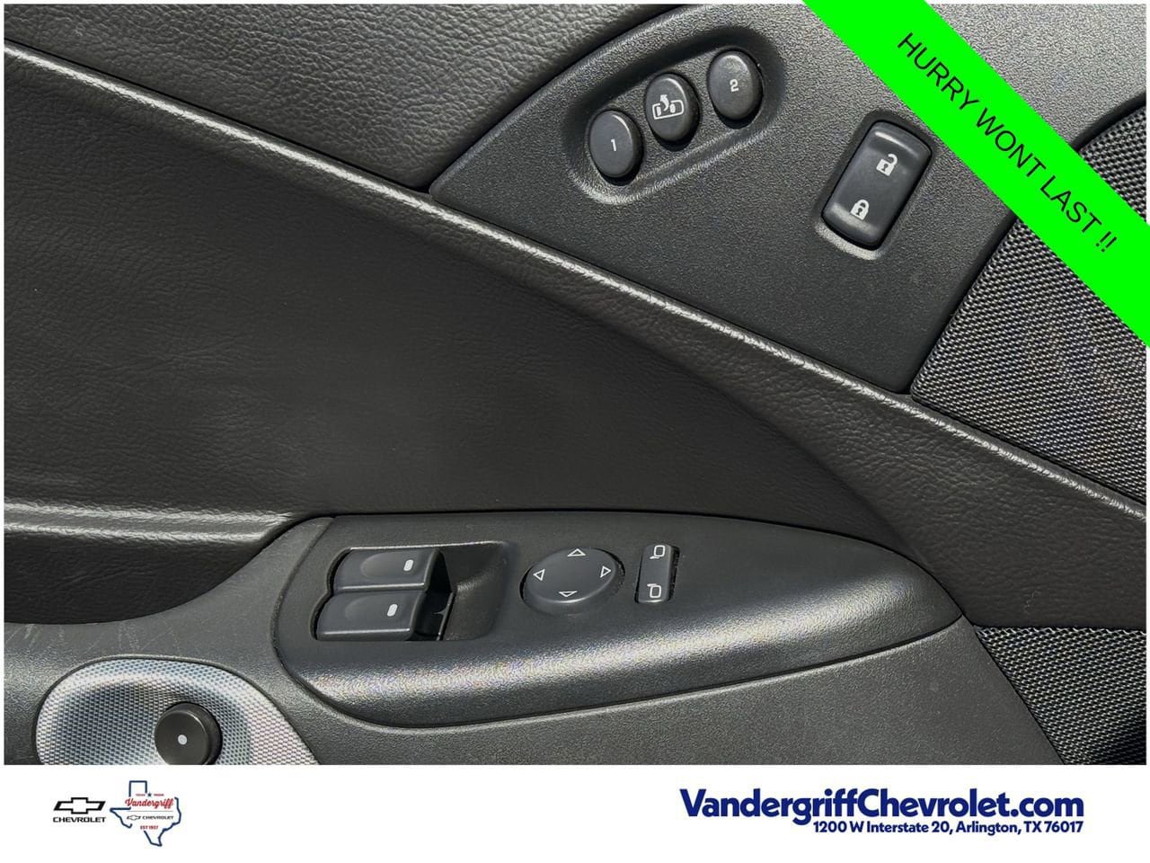 Used 2007 Chevrolet Corvette Coupe w/ Preferred Equipment Group RWD image 19