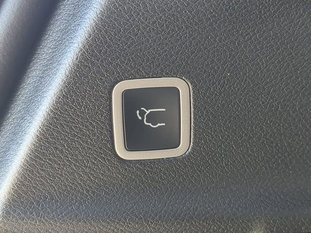 New 2026 Chrysler Pacifica Pinnacle w/ Trailer Tow Group image 15