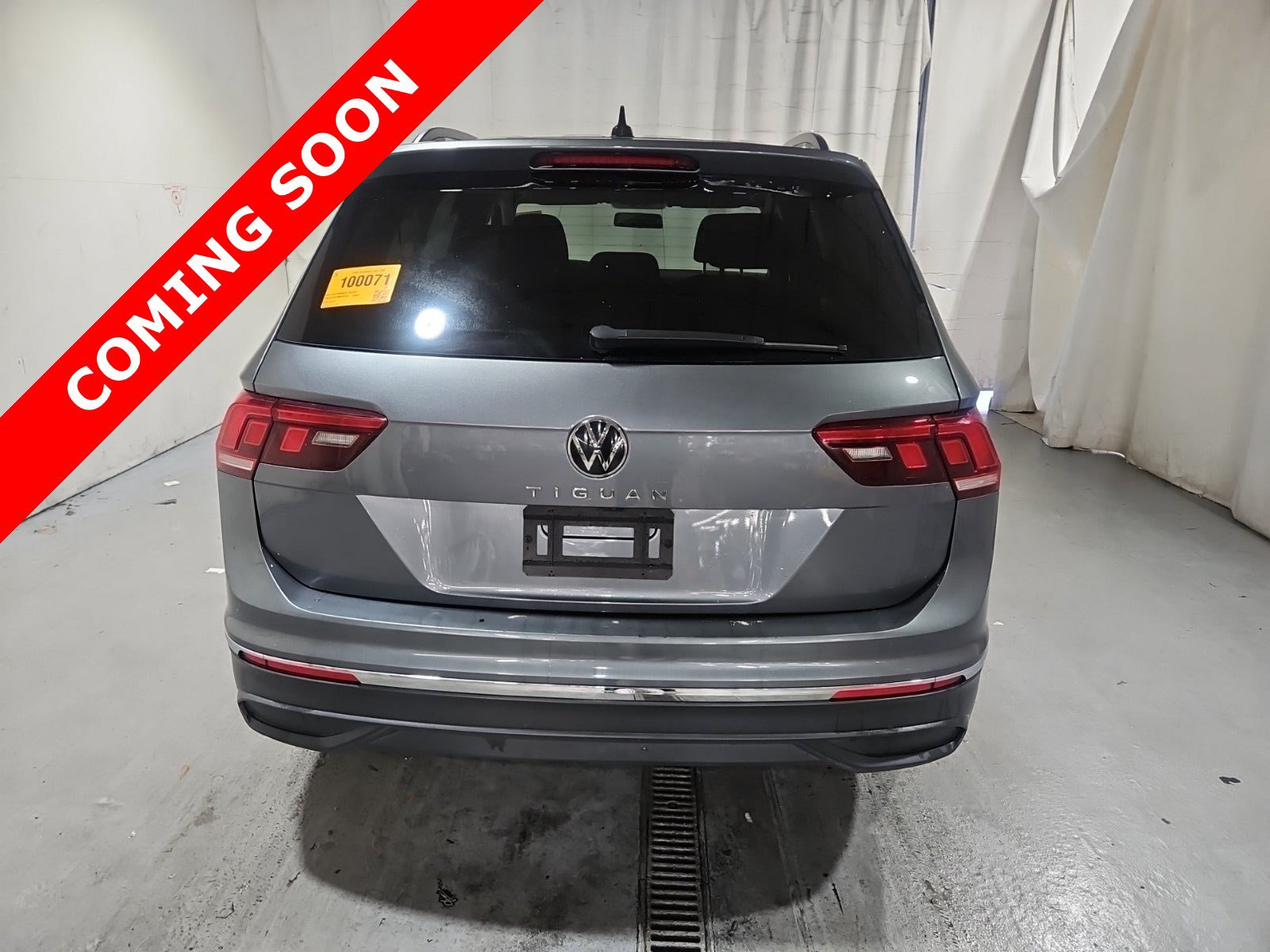 Used 2022 Volkswagen Tiguan S FWD image 4