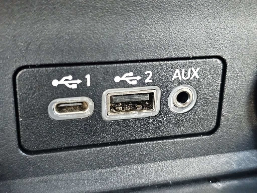 Used 2025 Nissan Sentra SV FWD image 21