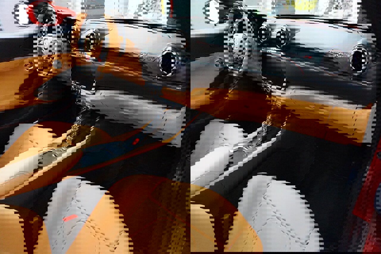 Used 2022 Ferrari Portofino M image 21