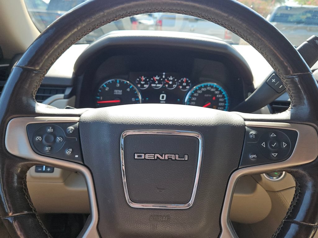 Used 2018 GMC Yukon Denali RWD image 21