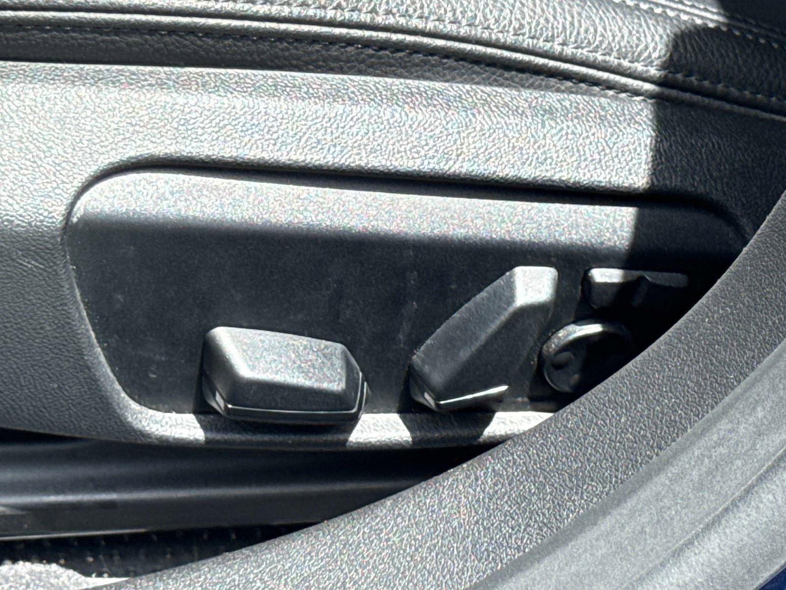 Used 2022 BMW 228i Gran Coupe w/ Convenience Package FWD image 19
