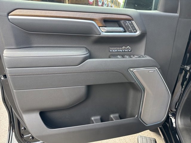 New 2026 Chevrolet Silverado 1500 High Country w/ Midnight Edition image 19