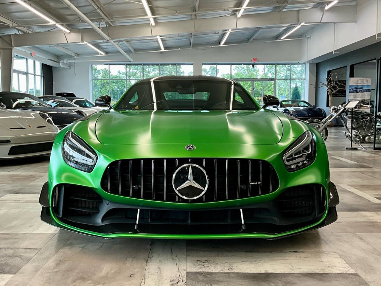 Used 2020 Mercedes-Benz AMG GT R image 4