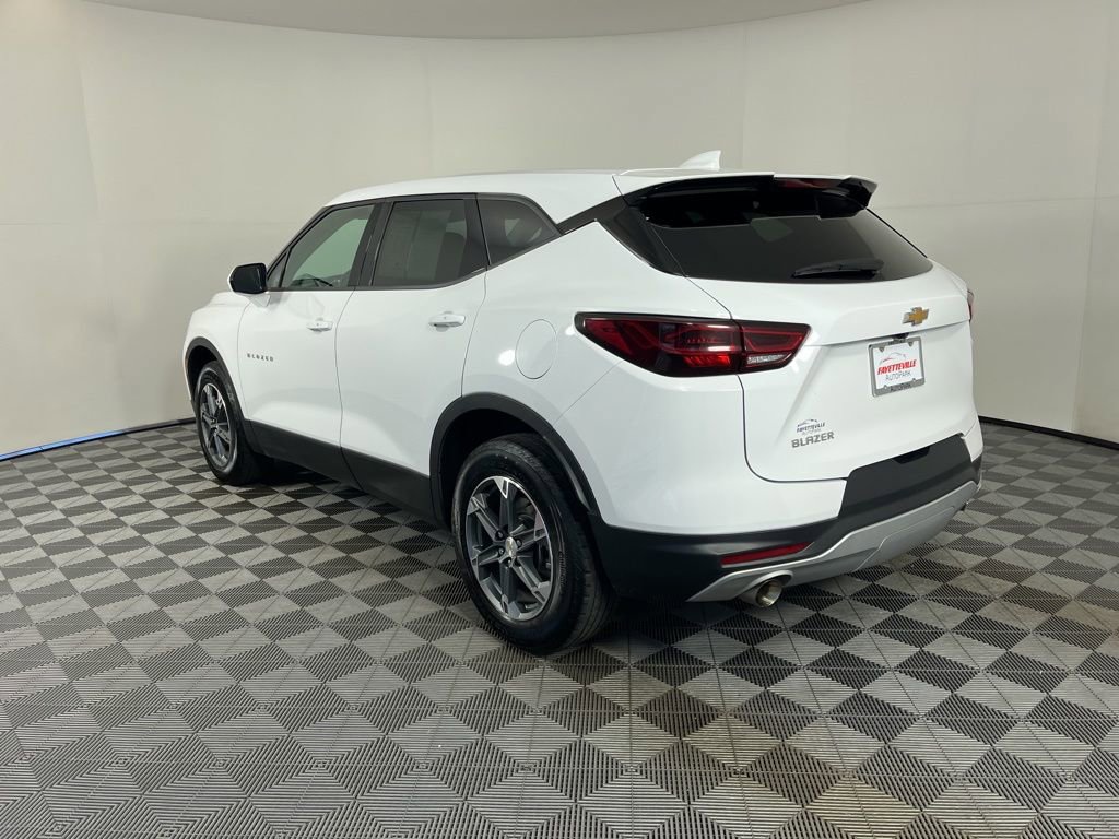 Certified 2025 Chevrolet Blazer LT image 3