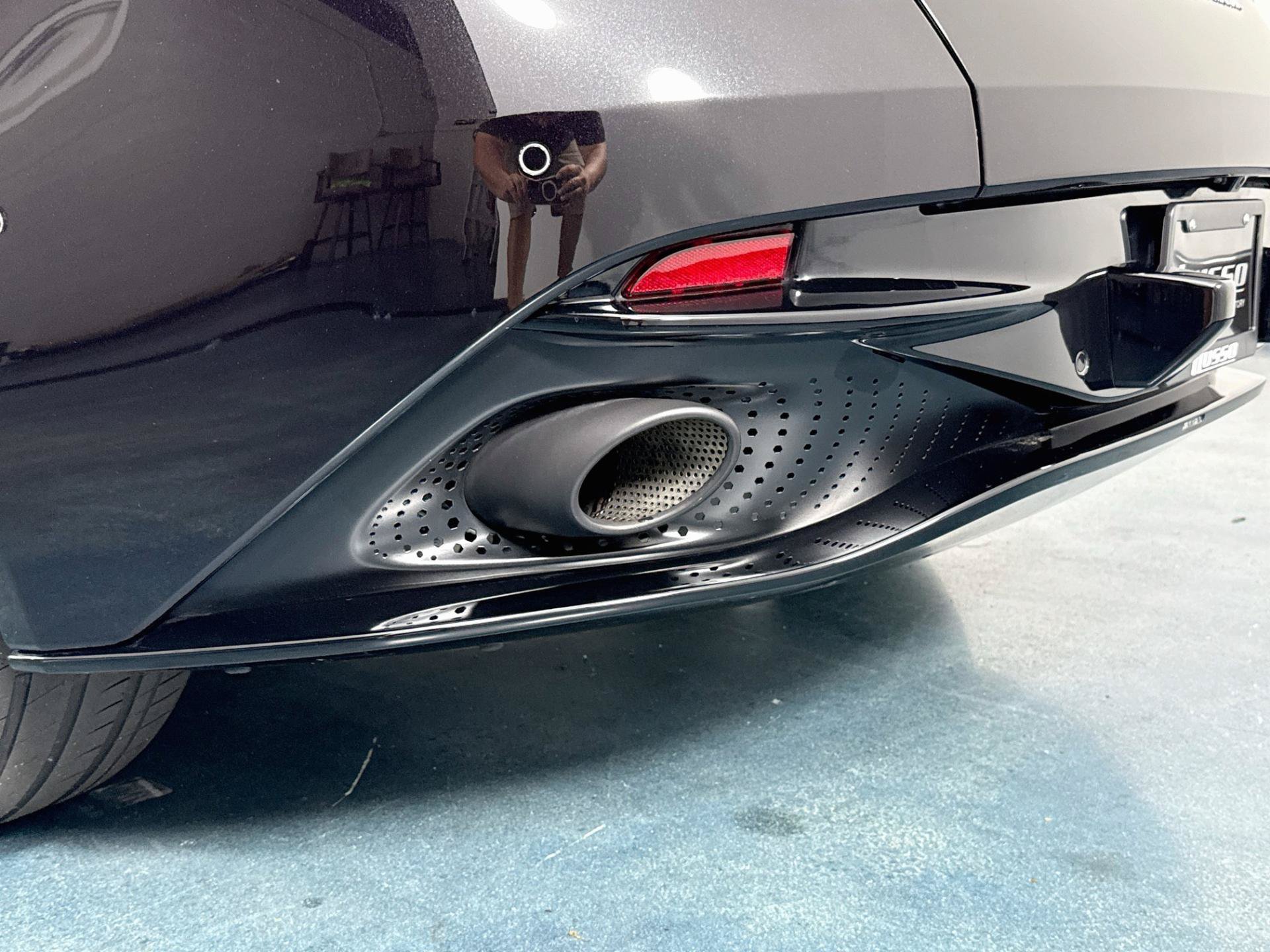 Used 2020 Aston Martin DB11 Coupe RWD image 43
