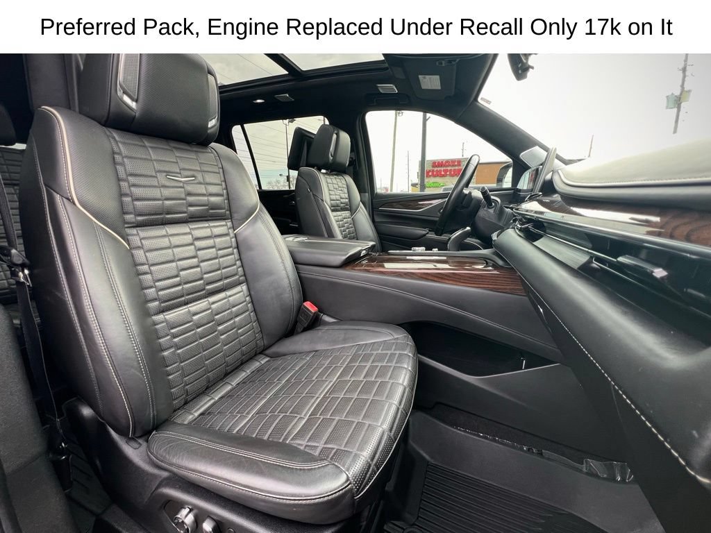 Used 2022 Cadillac Escalade ESV Sport Platinum w/ LPO, ONYX Package AWD/4WD image 40