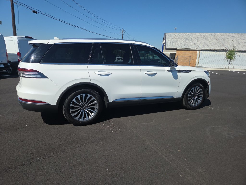 Used 2024 Lincoln Aviator 2WD w/ Premium Package image 15