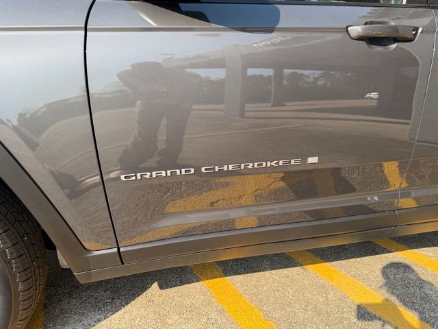 New 2026 Jeep Grand Cherokee Laredo X image 7