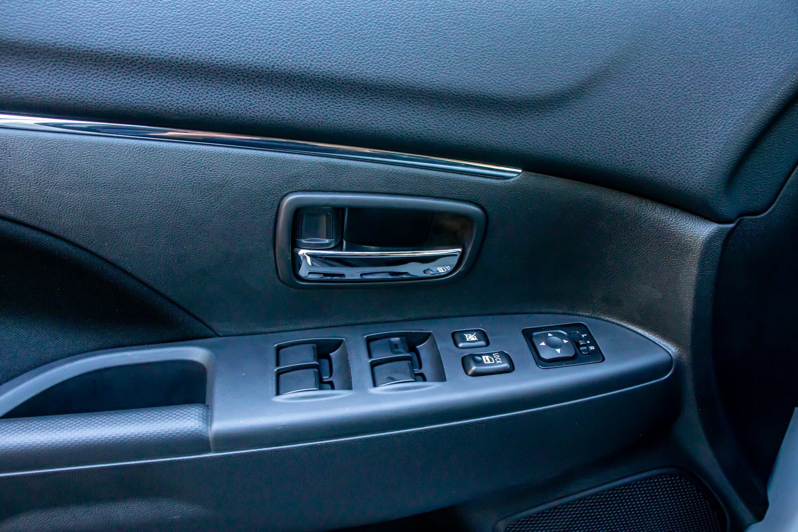 New 2026 Mitsubishi Outlander Sport LE AWD/4WD image 25