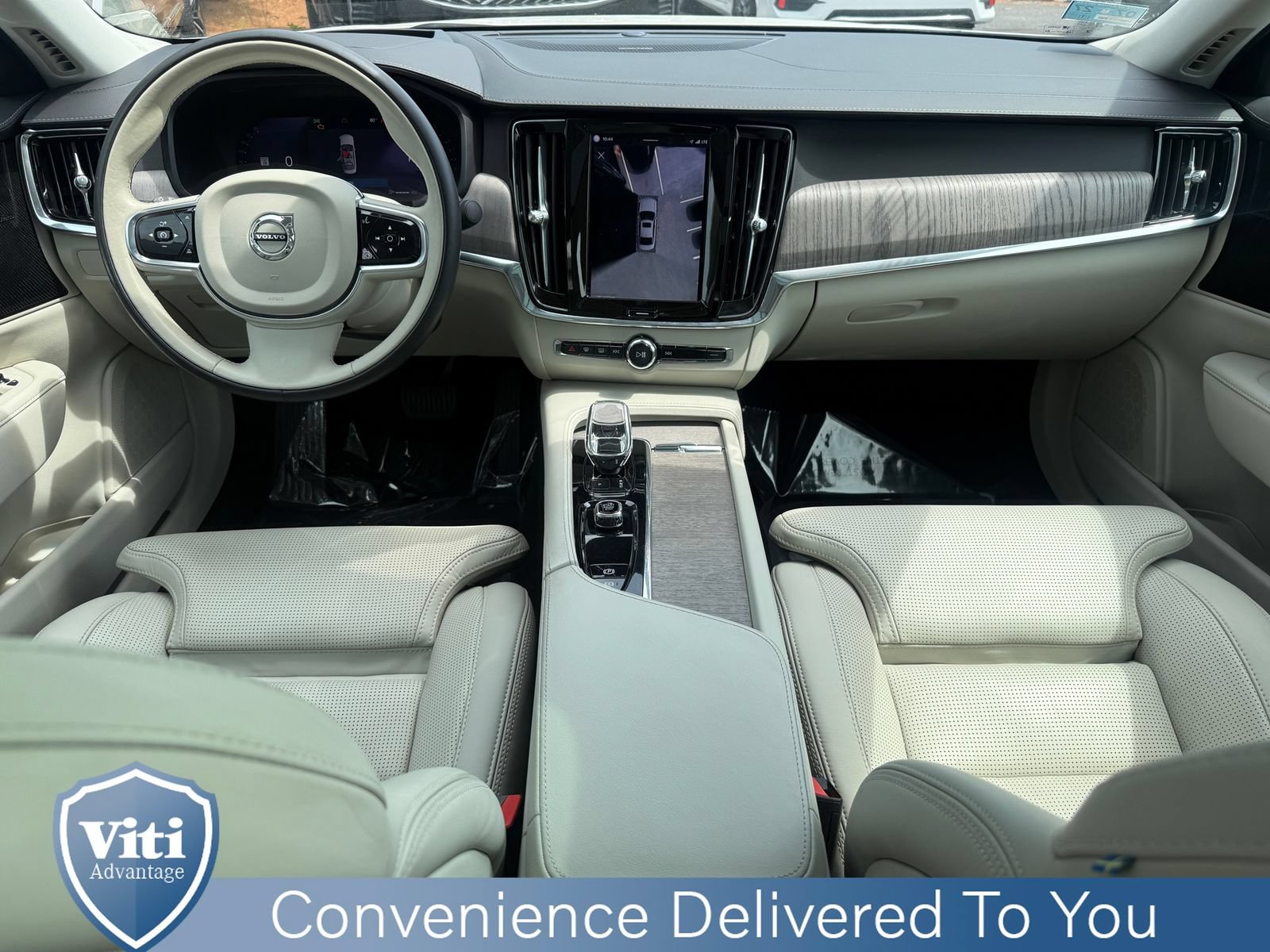 Certified 2023 Volvo S90 B6 Ultimate w/ Protection Package Premier AWD/4WD image 2