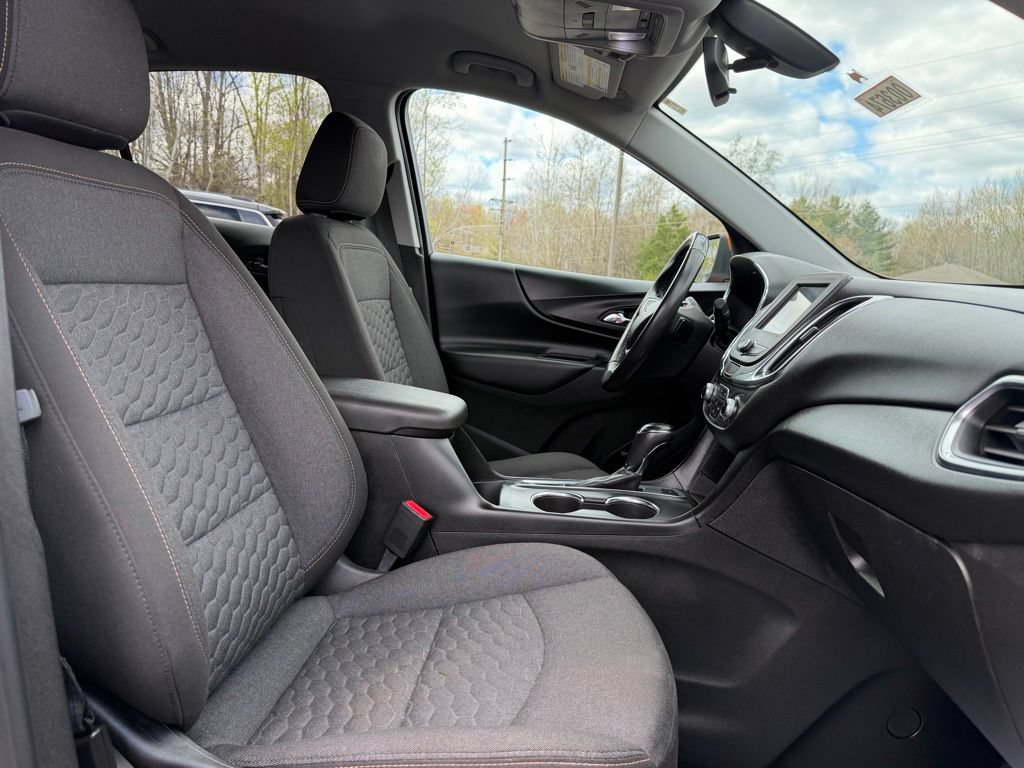Used 2019 Chevrolet Equinox LT AWD/4WD image 17