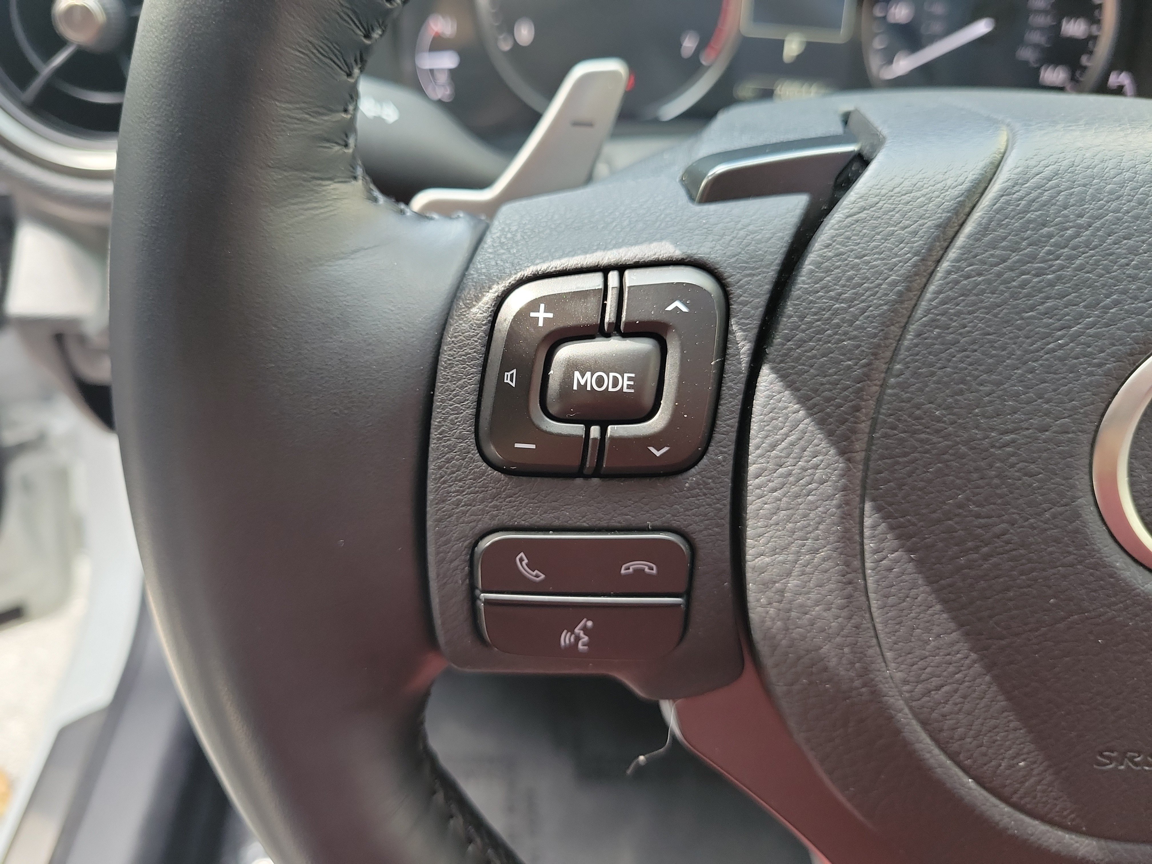 Used 2025 Lexus IS 300 w/ Premium Package RWD image 25