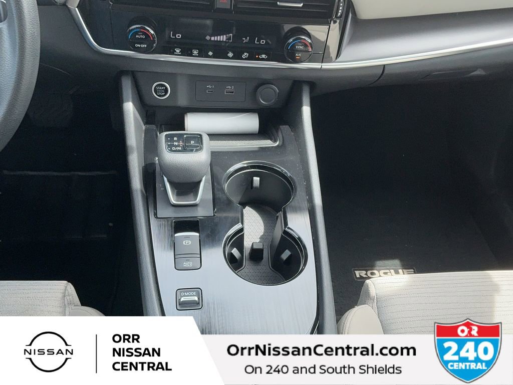 Used 2021 Nissan Rogue SV image 24