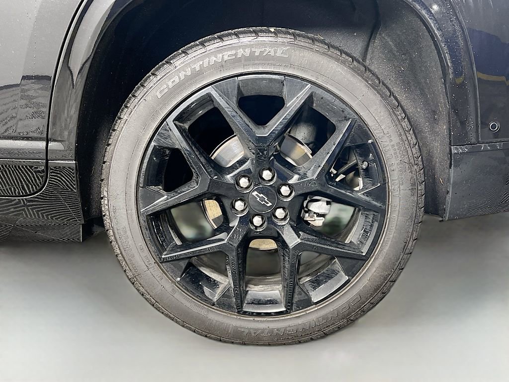Used 2024 Chevrolet Traverse RS image 33