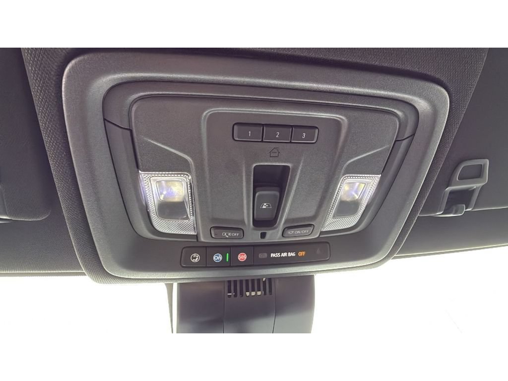 Used 2025 Chevrolet Silverado 1500 ZR2 w/ Technology Package AWD/4WD image 24