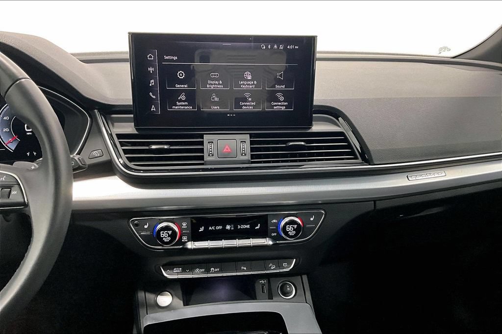 Used 2025 Audi Q5 2.0T Premium AWD/4WD image 30