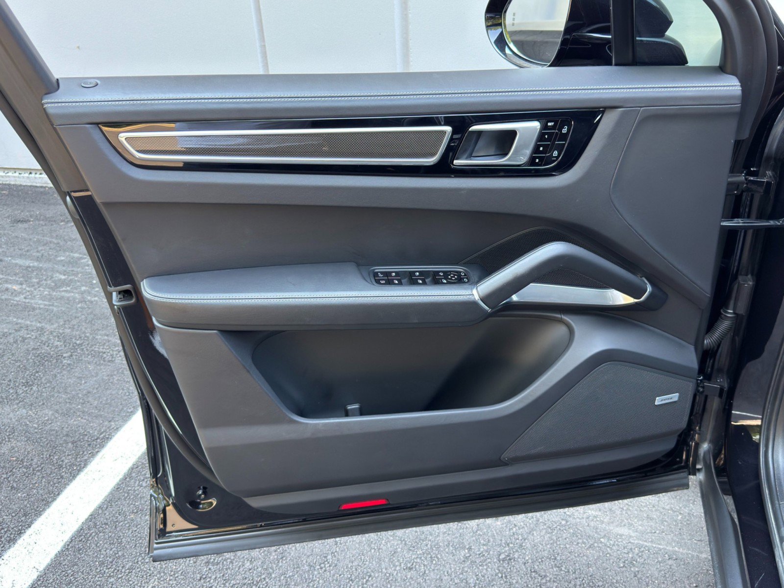 Used 2021 Porsche Cayenne Turbo S image 48