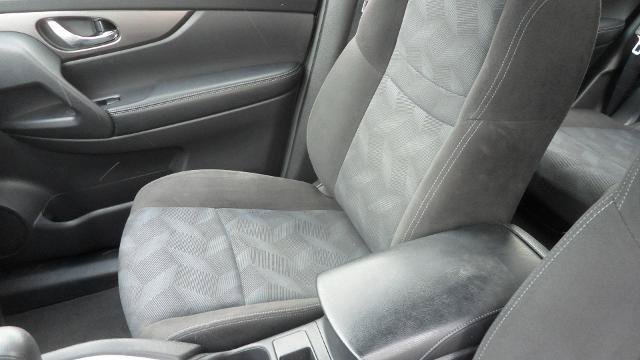 Used 2015 Nissan Rogue S AWD/4WD image 19