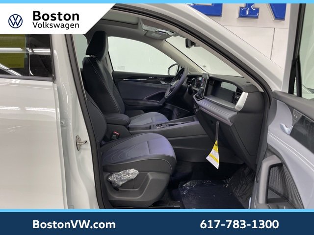 New 2026 Volkswagen Tiguan SE image 13