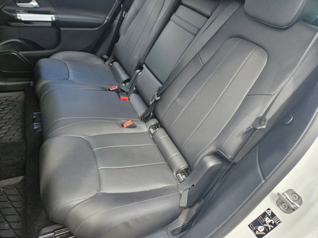 Used 2023 Mercedes-Benz GLB 250 image 13