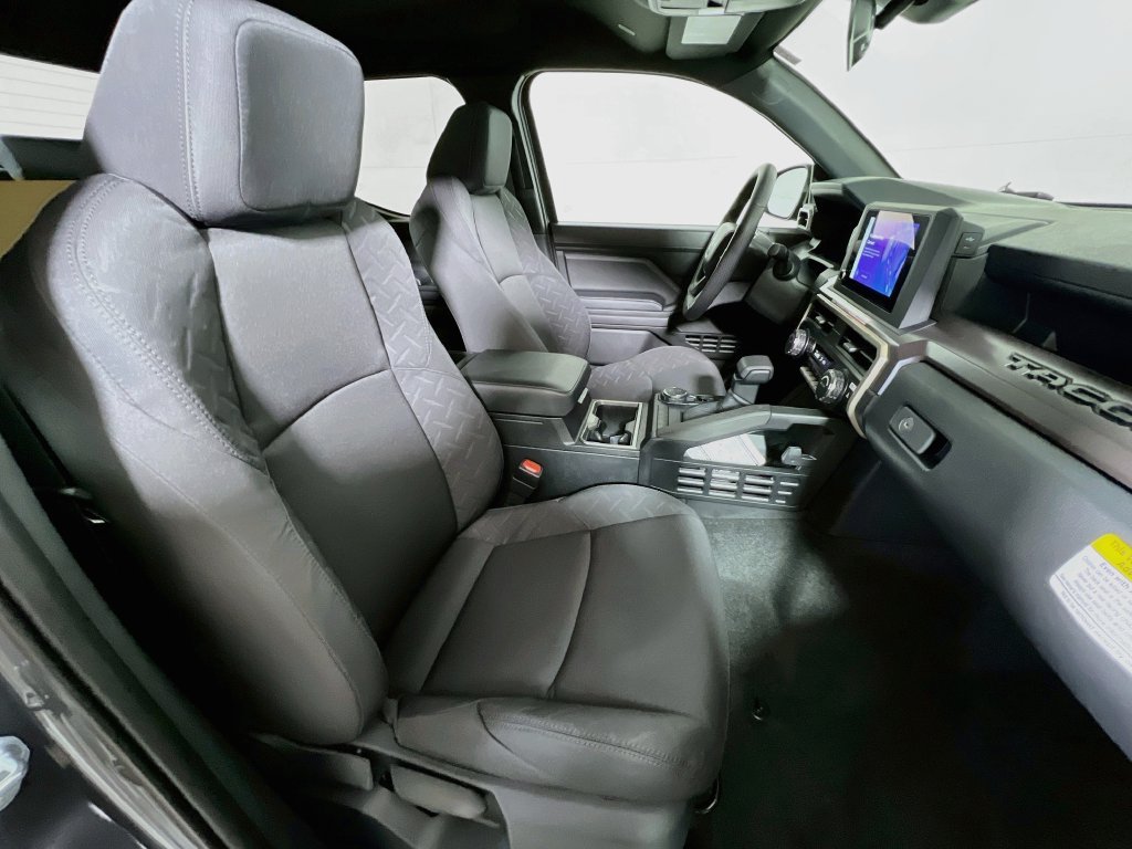 Certified 2026 Toyota Tacoma SR5 AWD/4WD image 21