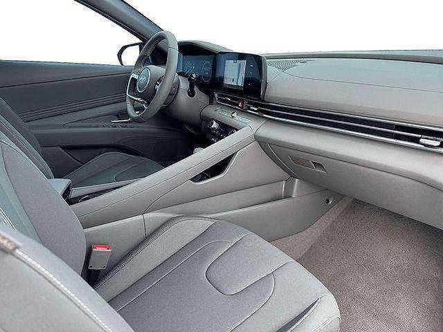 New 2026 Hyundai Elantra SEL FWD image 17