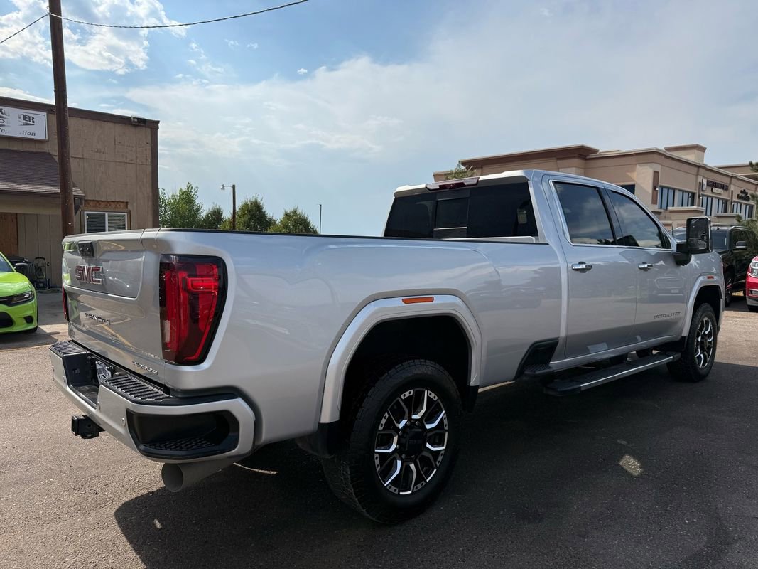Used 2023 GMC Sierra 3500 Denali w/ Denali Ultimate Package image 3