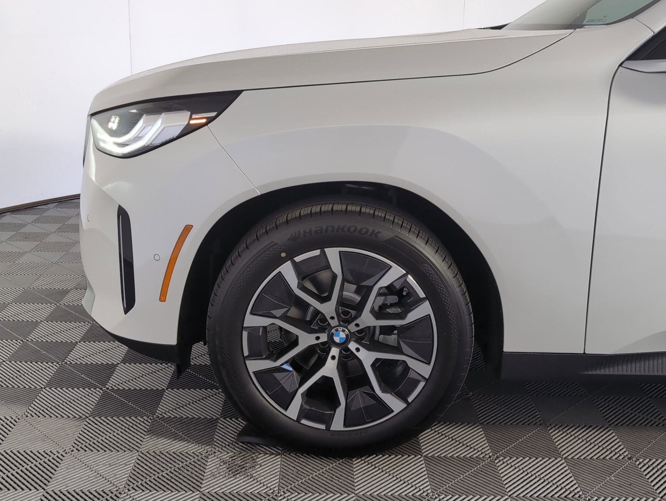 Used 2026 BMW X3 xDrive30 w/ Convenience Package image 9