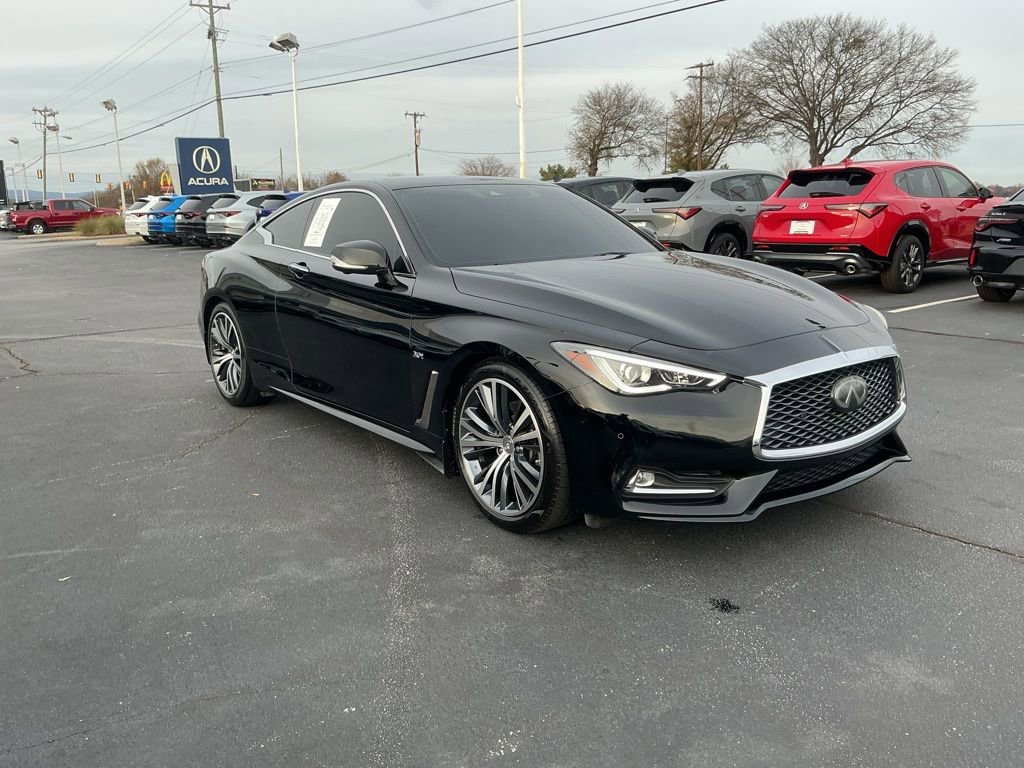 Used 2019 INFINITI Q60 3.0t Luxe w/ Essential Package image 6
