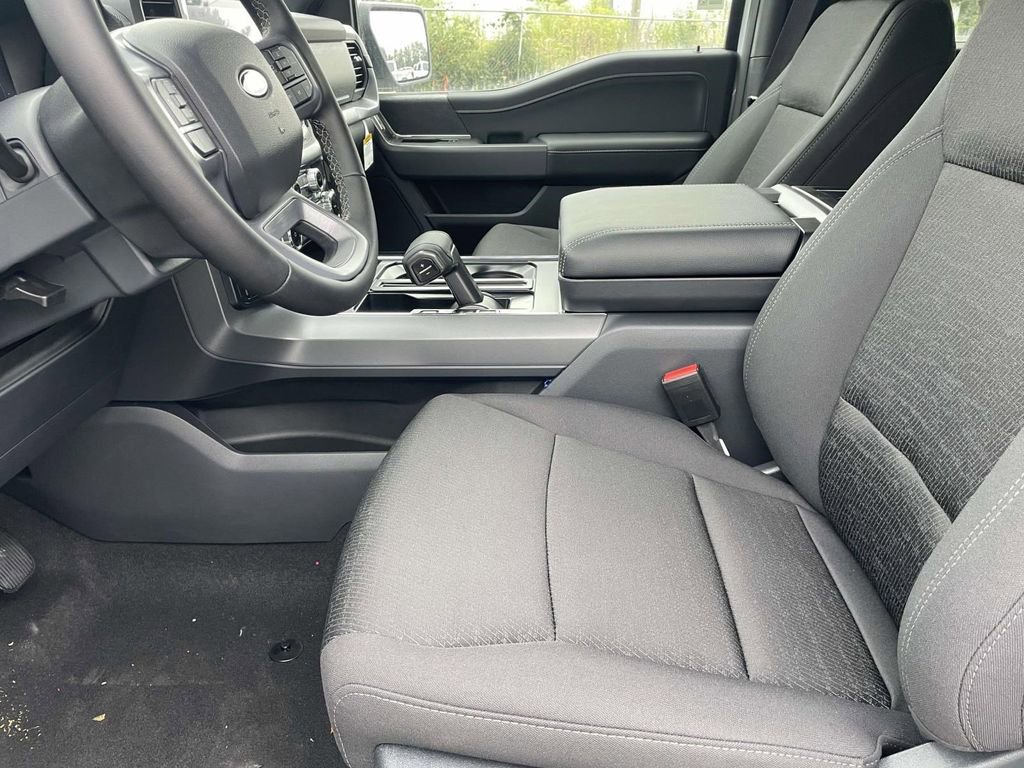 New 2025 Ford F150 XLT w/ Equipment Group 302A MID image 17