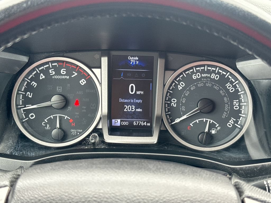 Used 2022 Toyota Tacoma SR5 RWD image 17