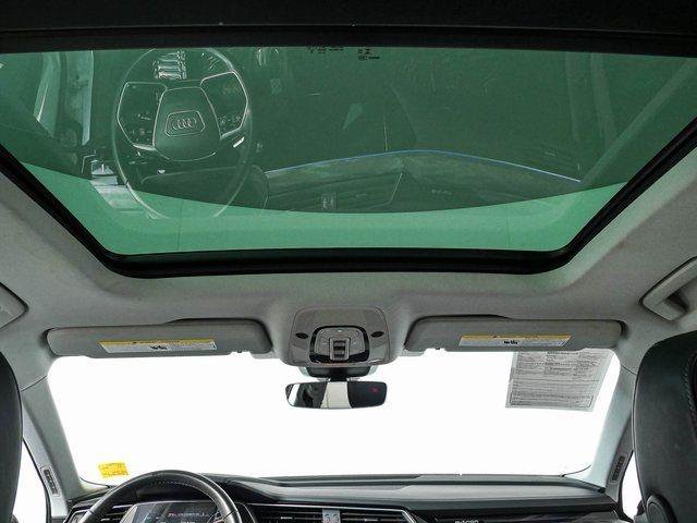 Used 2024 Audi Q8 e-tron Premium Plus AWD/4WD image 20