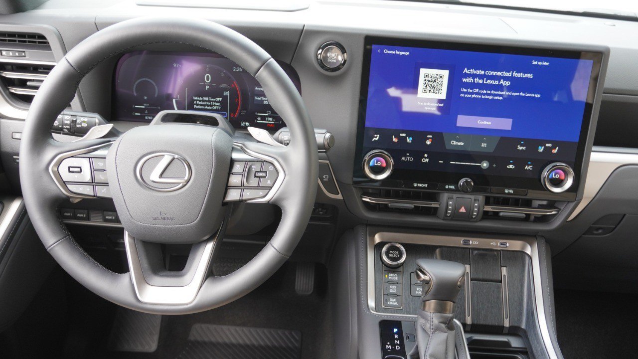Certified 2025 Lexus GX 550 AWD/4WD image 27