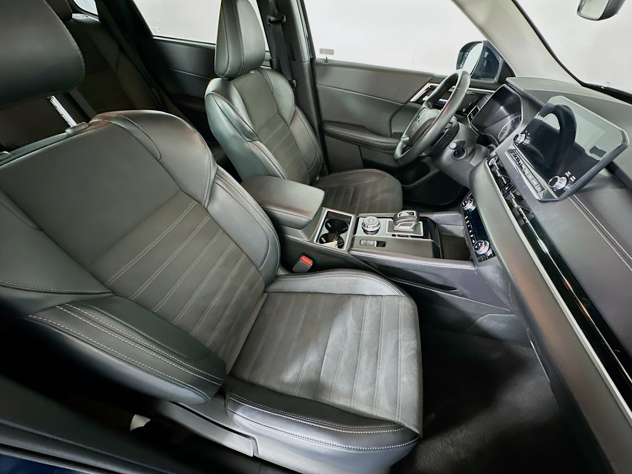 Used 2024 Mitsubishi Outlander SE FWD image 33