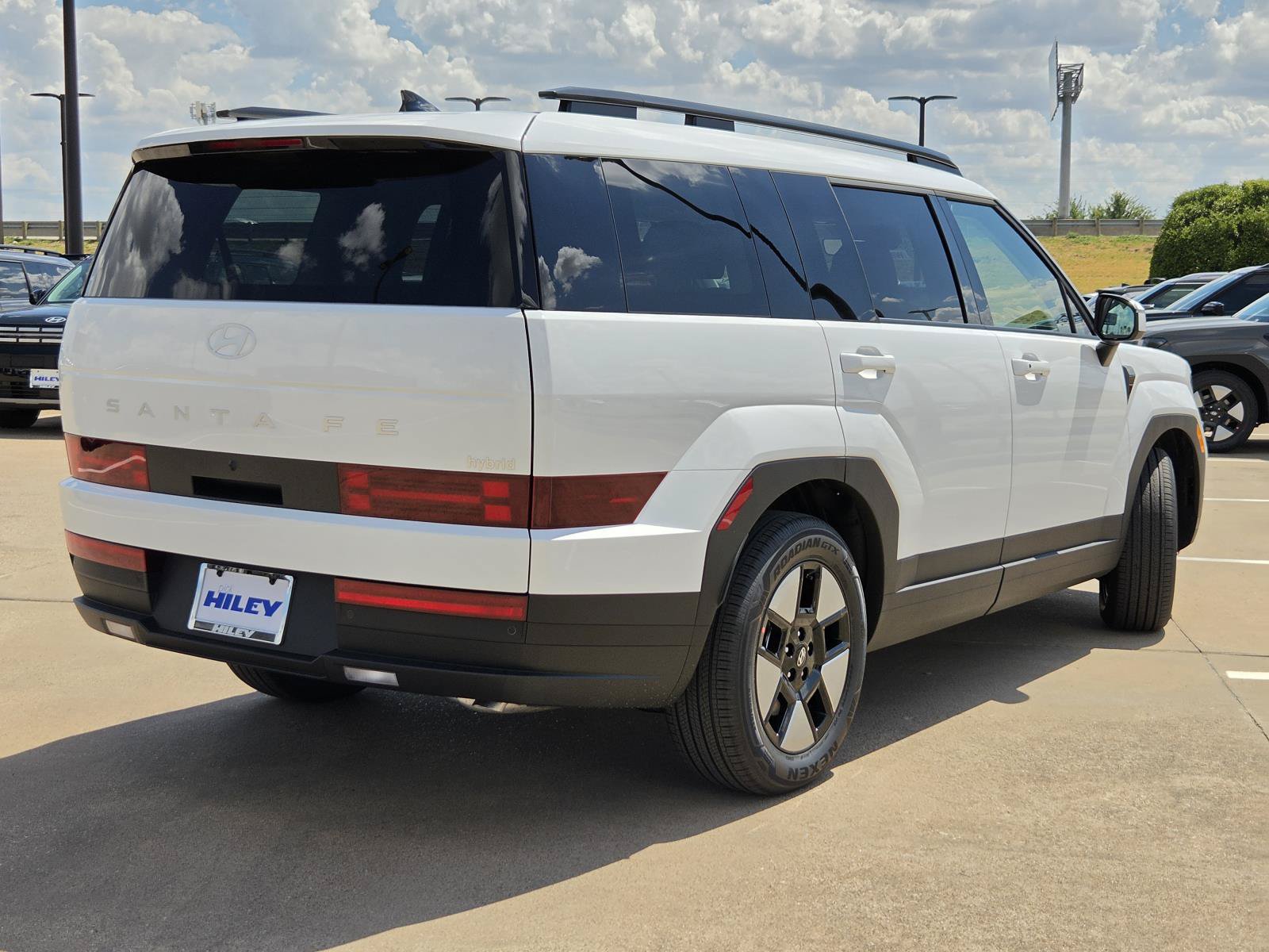 New 2027 Hyundai Santa Fe SEL FWD image 5