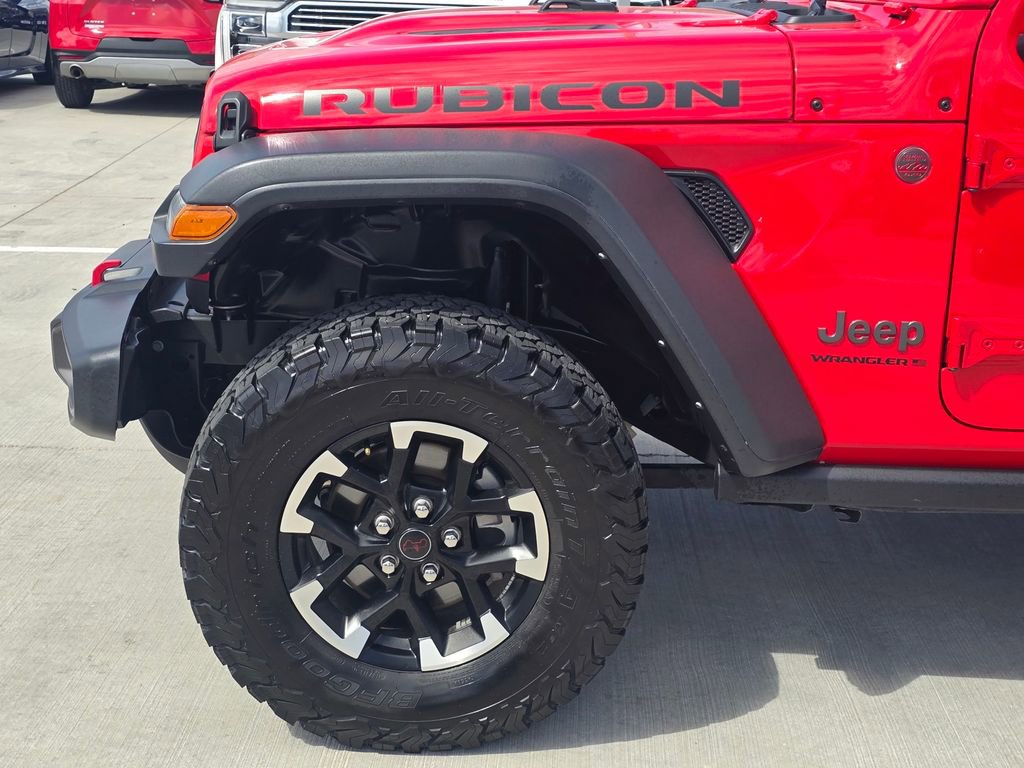 Used 2025 Jeep Wrangler Unlimited Rubicon image 9