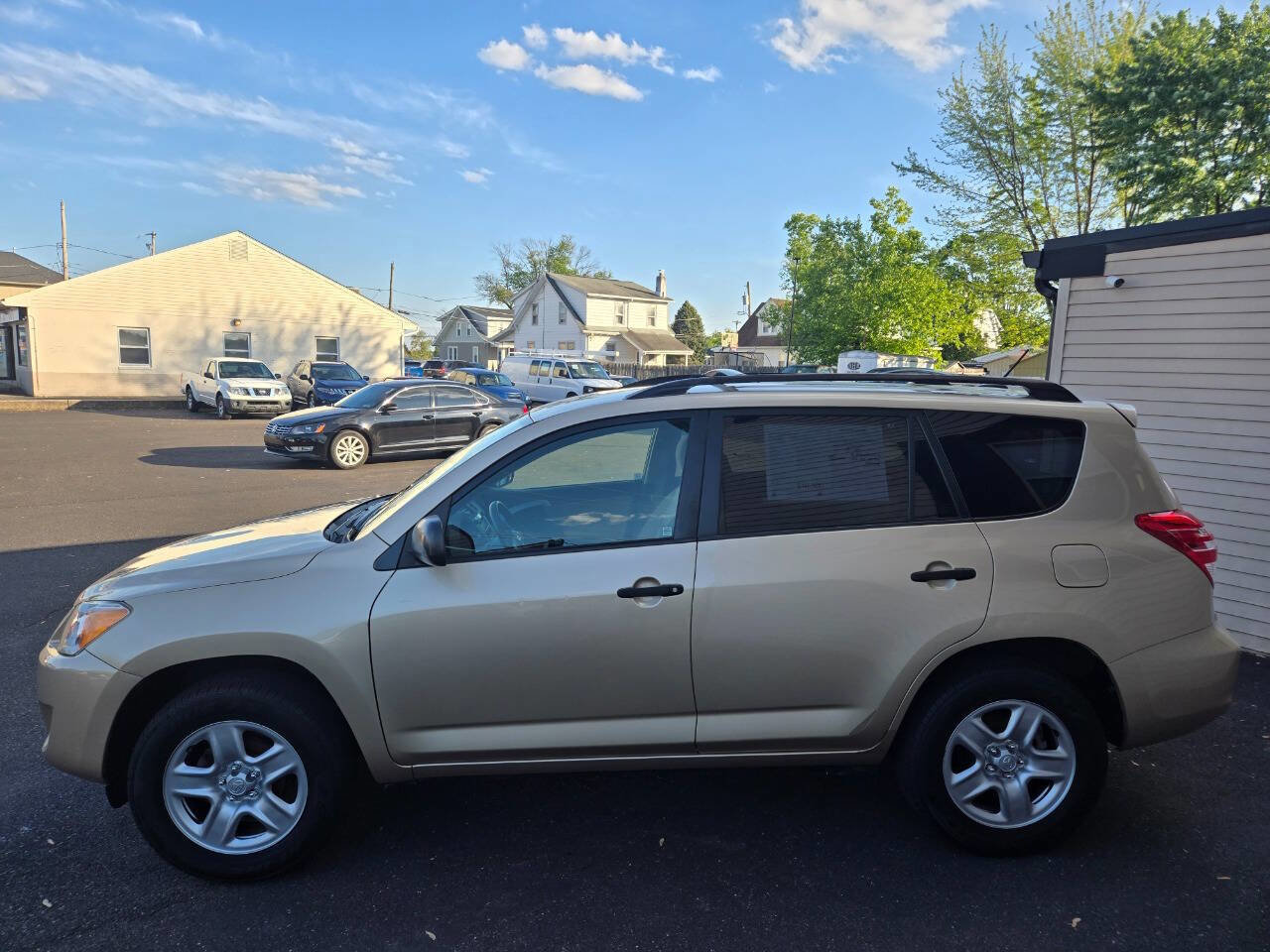 Used 2011 Toyota RAV4 4WD w/ Base L4 Extra Value Pkg image 9